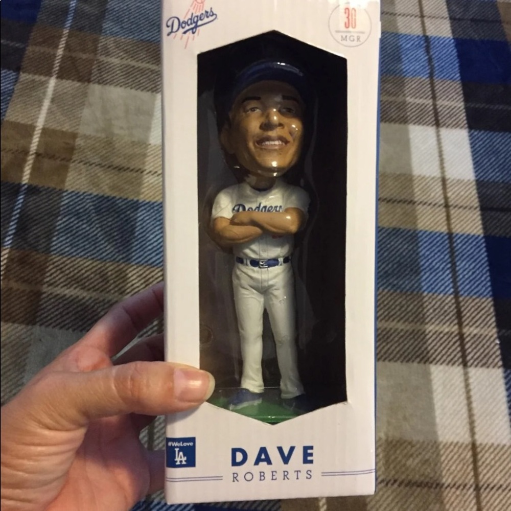 DAVE ROBERTS Bobblehead
